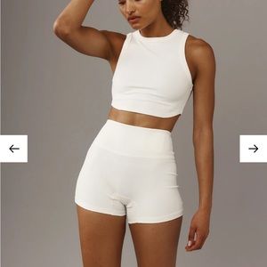 MONDAY ACTIVE IVORY SHORTS AND TOP SIZE M